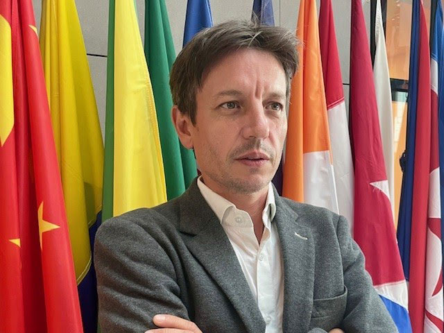   Matieu Henry