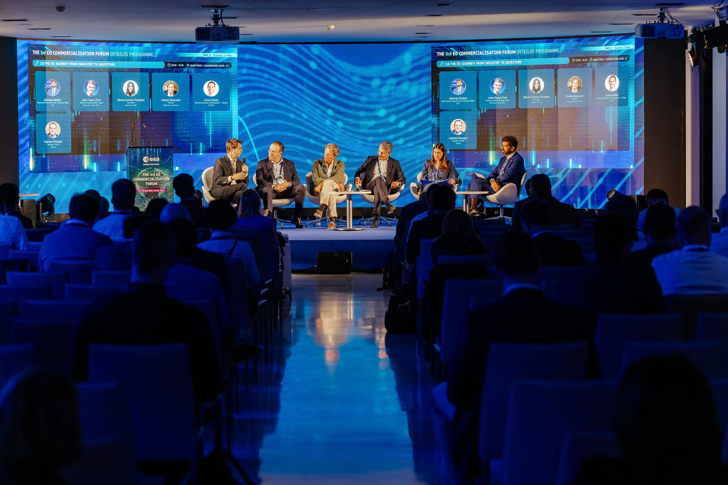 https://philab.esa.int/wp-content/uploads/sites/3/2026/05/ESA_3RD_EO_COMMERCIALISATION_FORUM-102.jpg