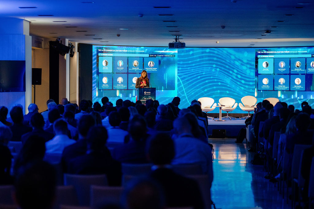 https://philab.esa.int/wp-content/uploads/sites/3/2026/05/ESA_3RD_EO_COMMERCIALISATION_FORUM-22.jpg
