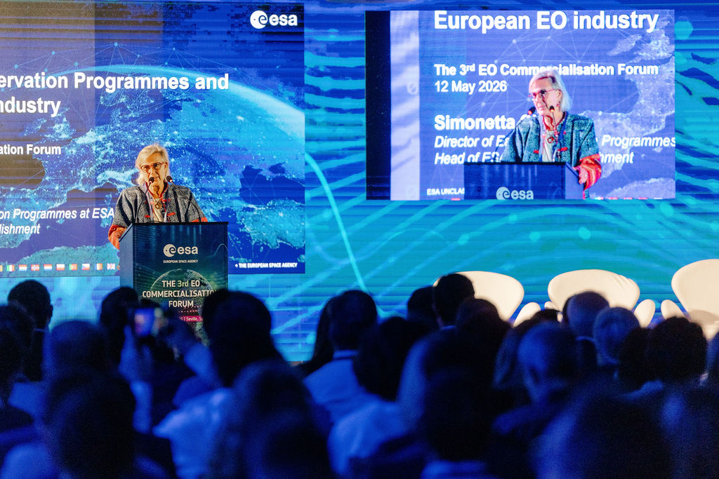 https://philab.esa.int/wp-content/uploads/sites/3/2026/05/ESA_3RD_EO_COMMERCIALISATION_FORUM-24.jpg