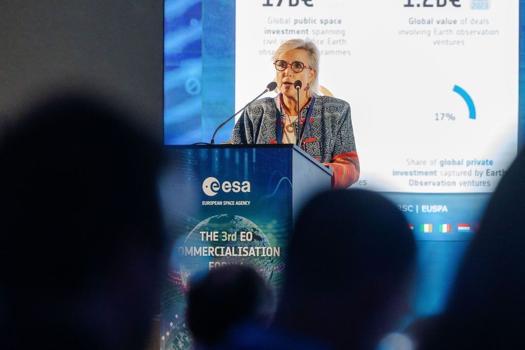 https://philab.esa.int/wp-content/uploads/sites/3/2026/05/ESA_3RD_EO_COMMERCIALISATION_FORUM-26.jpg