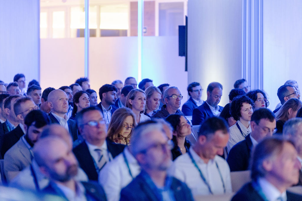 https://philab.esa.int/wp-content/uploads/sites/3/2026/05/ESA_3RD_EO_COMMERCIALISATION_FORUM-30.jpg