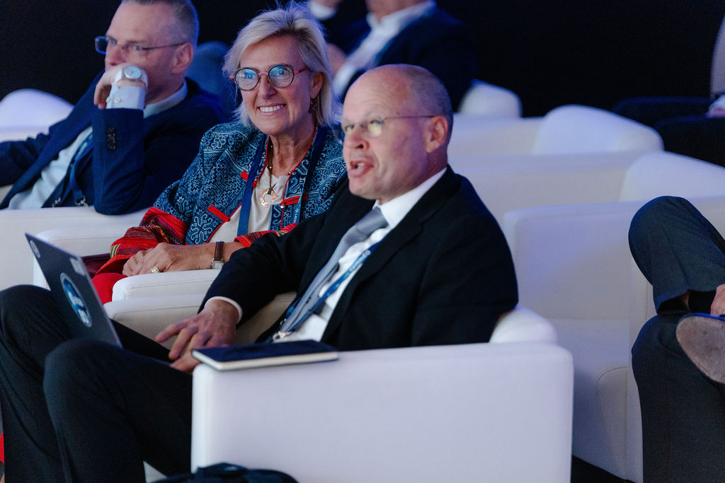 https://philab.esa.int/wp-content/uploads/sites/3/2026/05/ESA_3RD_EO_COMMERCIALISATION_FORUM-33.jpg