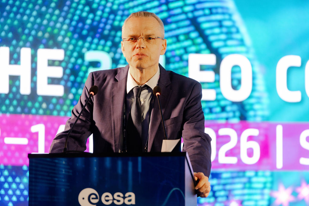 https://philab.esa.int/wp-content/uploads/sites/3/2026/05/ESA_3RD_EO_COMMERCIALISATION_FORUM-39.jpg