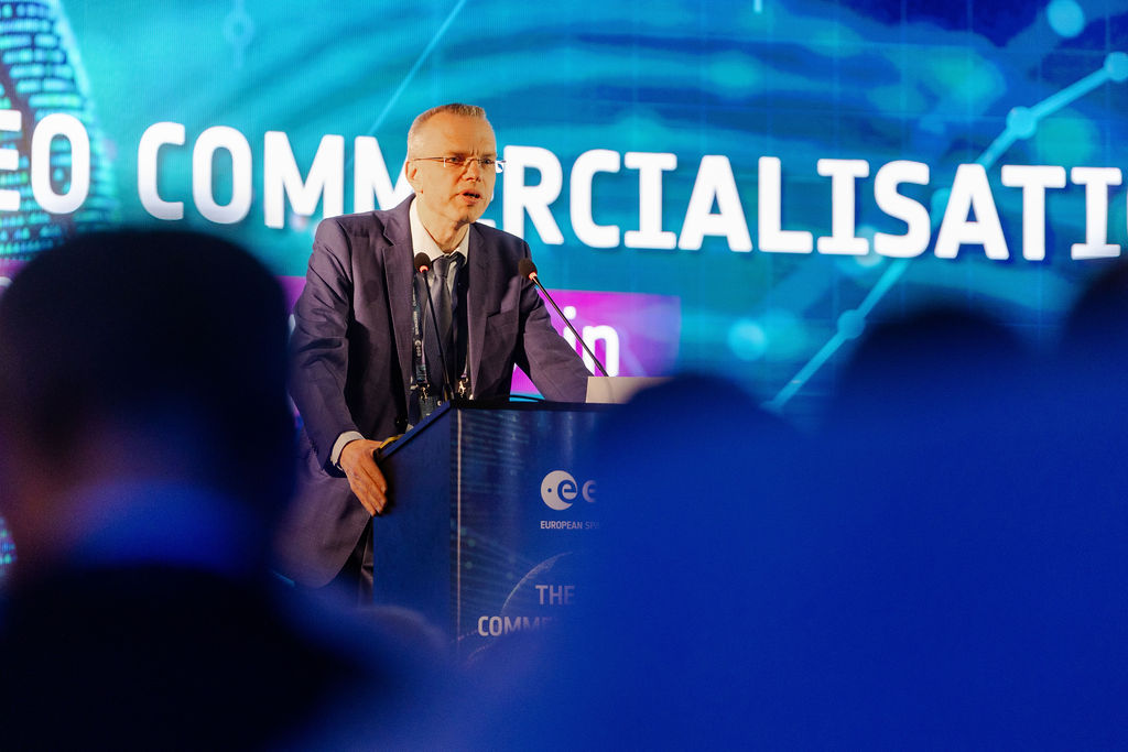 https://philab.esa.int/wp-content/uploads/sites/3/2026/05/ESA_3RD_EO_COMMERCIALISATION_FORUM-40.jpg
