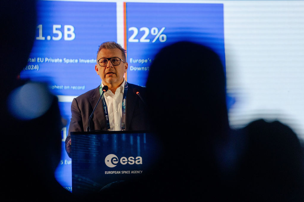 https://philab.esa.int/wp-content/uploads/sites/3/2026/05/ESA_3RD_EO_COMMERCIALISATION_FORUM-43.jpg