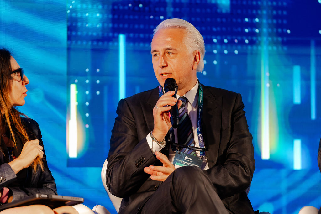 https://philab.esa.int/wp-content/uploads/sites/3/2026/05/ESA_3RD_EO_COMMERCIALISATION_FORUM-57.jpg