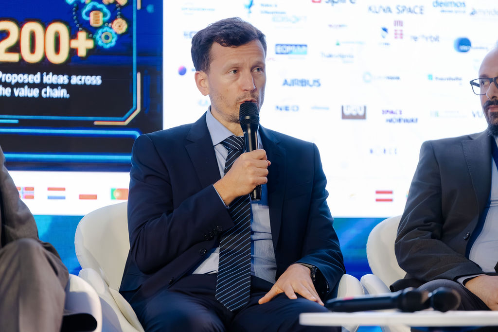 https://philab.esa.int/wp-content/uploads/sites/3/2026/05/ESA_3RD_EO_COMMERCIALISATION_FORUM-91.jpg
