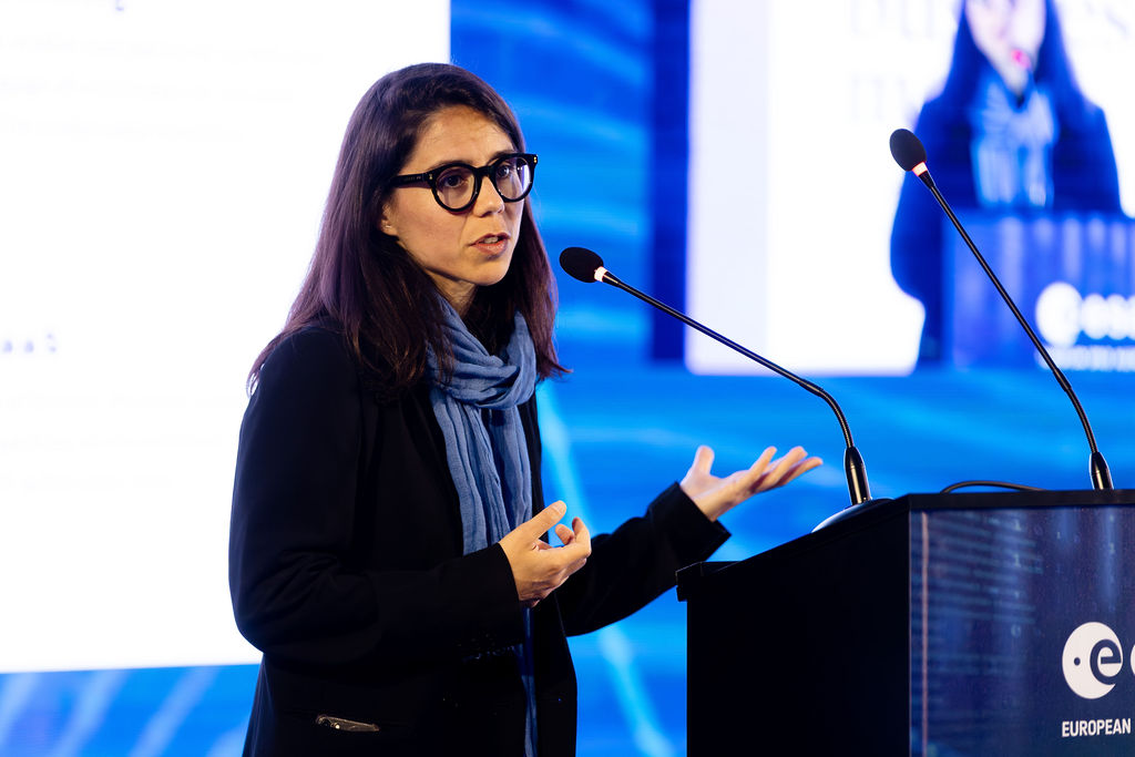 https://philab.esa.int/wp-content/uploads/sites/3/2026/05/ESA_3RD_EO_COMMERCIALISATION_FORUM_DAY_2-101.jpg