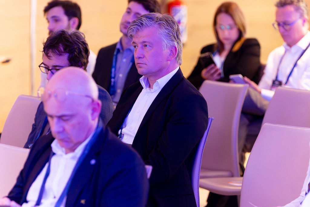 https://philab.esa.int/wp-content/uploads/sites/3/2026/05/ESA_3RD_EO_COMMERCIALISATION_FORUM_DAY_2-105.jpg