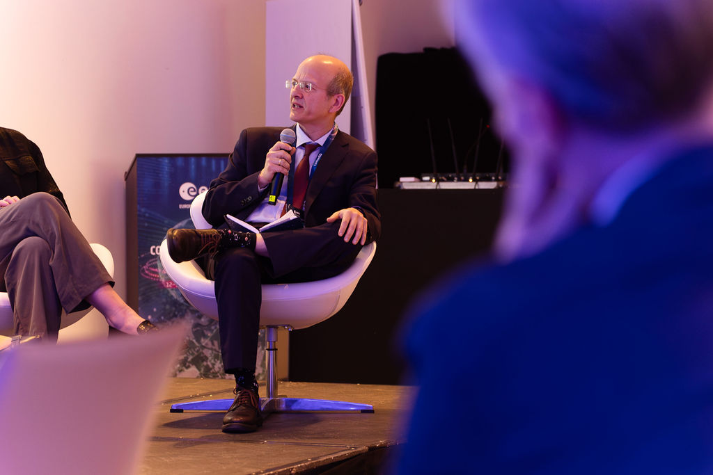 https://philab.esa.int/wp-content/uploads/sites/3/2026/05/ESA_3RD_EO_COMMERCIALISATION_FORUM_DAY_2-128.jpg