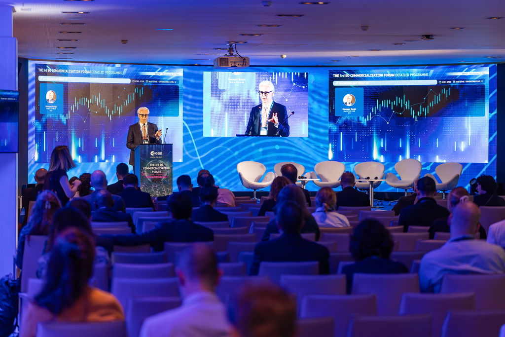 https://philab.esa.int/wp-content/uploads/sites/3/2026/05/ESA_3RD_EO_COMMERCIALISATION_FORUM_DAY_2-147.jpg