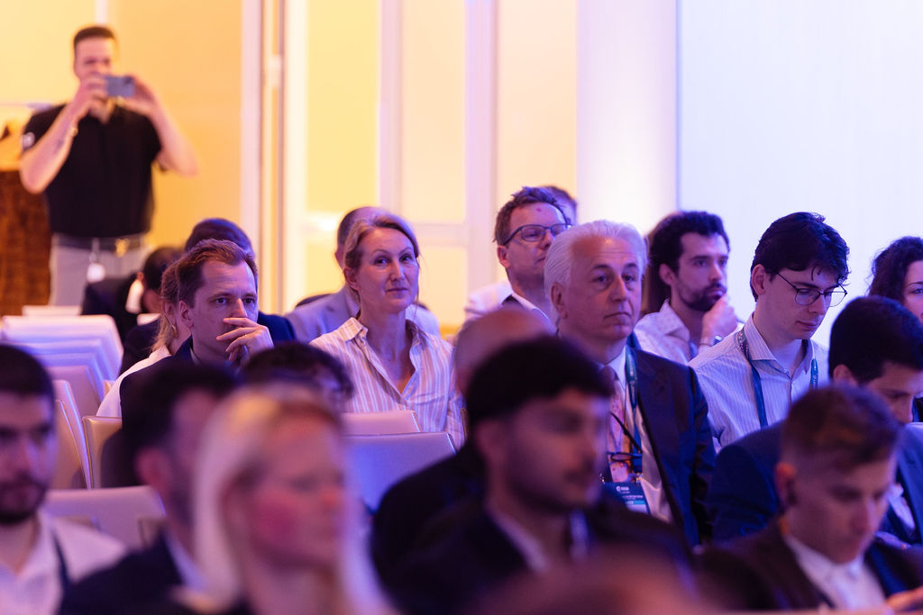 https://philab.esa.int/wp-content/uploads/sites/3/2026/05/ESA_3RD_EO_COMMERCIALISATION_FORUM_DAY_2-17.jpg