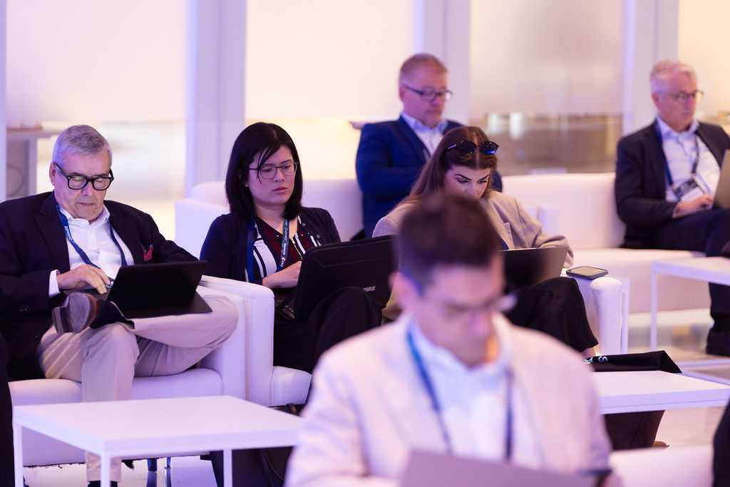 https://philab.esa.int/wp-content/uploads/sites/3/2026/05/ESA_3RD_EO_COMMERCIALISATION_FORUM_DAY_2-19.jpg