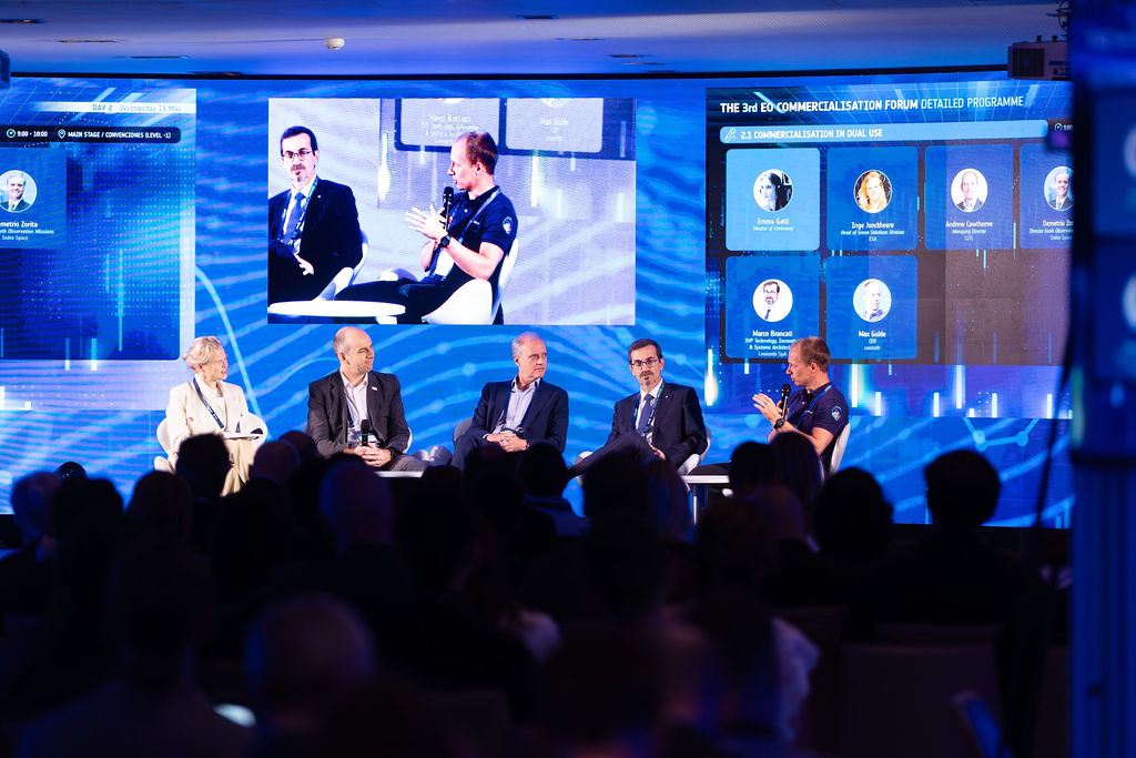 https://philab.esa.int/wp-content/uploads/sites/3/2026/05/ESA_3RD_EO_COMMERCIALISATION_FORUM_DAY_2-20.jpg