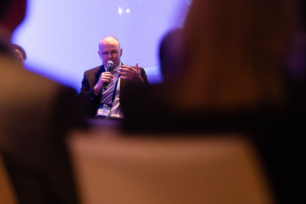 https://philab.esa.int/wp-content/uploads/sites/3/2026/05/ESA_3RD_EO_COMMERCIALISATION_FORUM_DAY_2-93.jpg