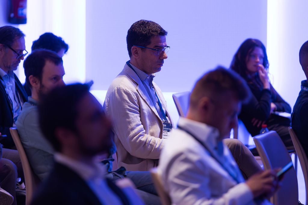 https://philab.esa.int/wp-content/uploads/sites/3/2026/05/ESA_3RD_EO_COMMERCIALISATION_FORUM_DAY_3-18.jpg