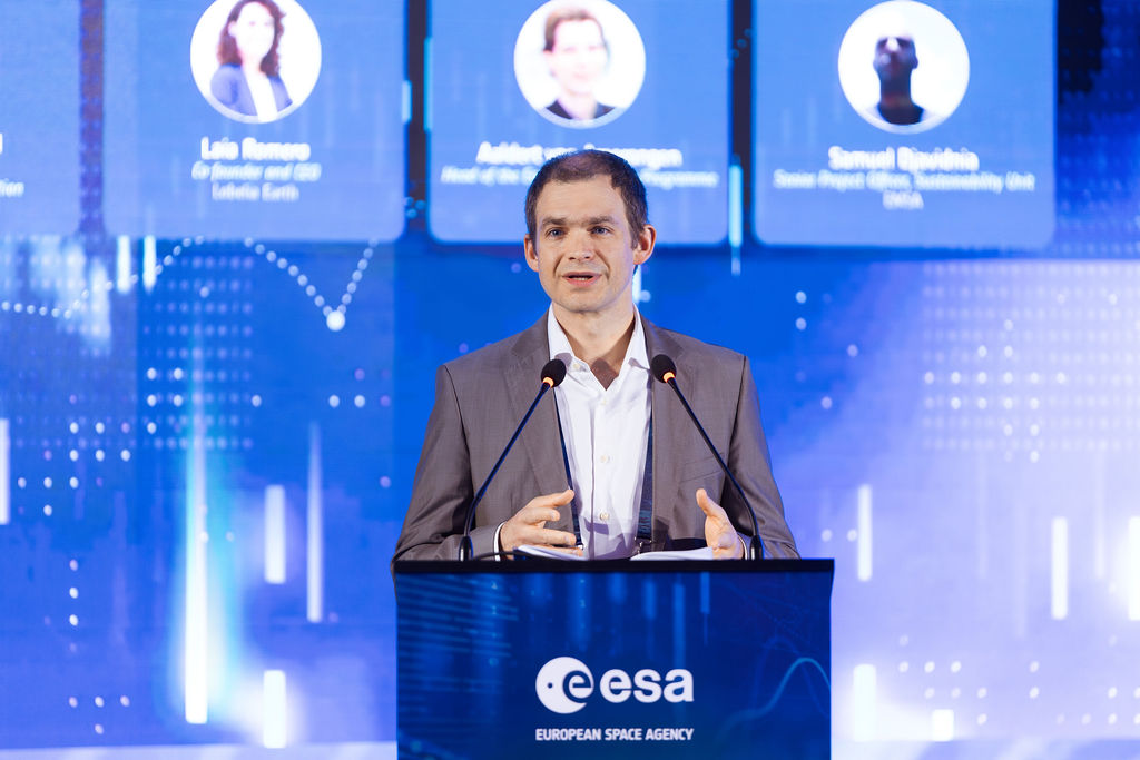 https://philab.esa.int/wp-content/uploads/sites/3/2026/05/ESA_3RD_EO_COMMERCIALISATION_FORUM_DAY_3-52.jpg