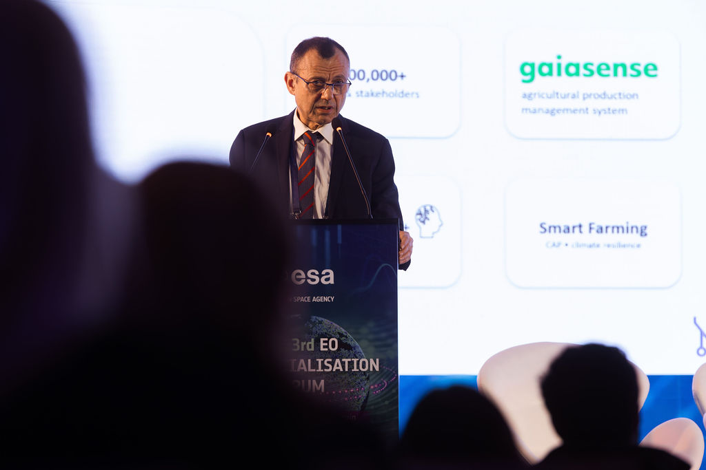 https://philab.esa.int/wp-content/uploads/sites/3/2026/05/ESA_3RD_EO_COMMERCIALISATION_FORUM_DAY_3-95.jpg