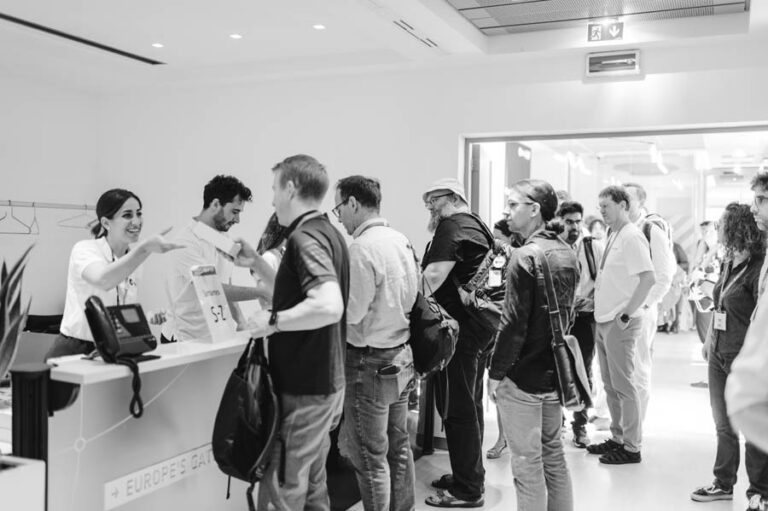 ESA_DAY1_011