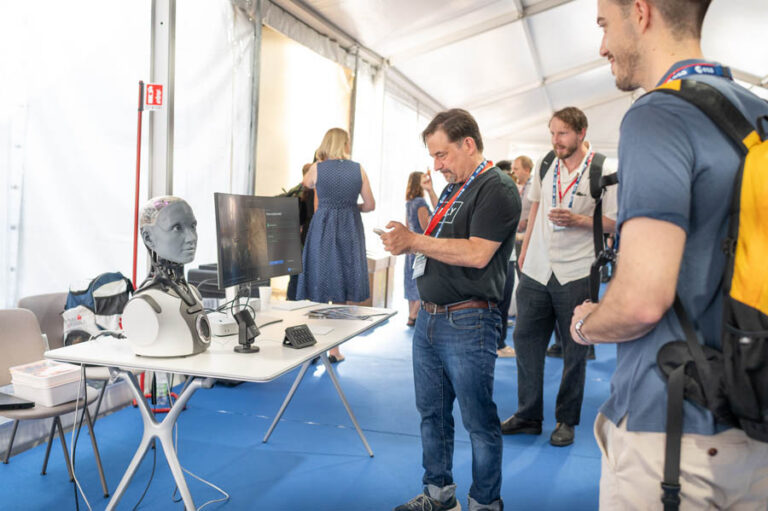 ESA_DAY1_022