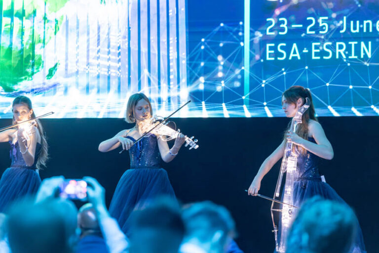 ESA_DAY1_055