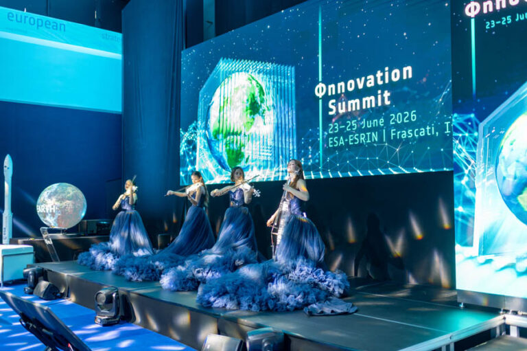 ESA_DAY1_058