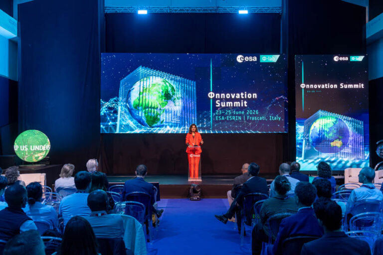 ESA_DAY1_069
