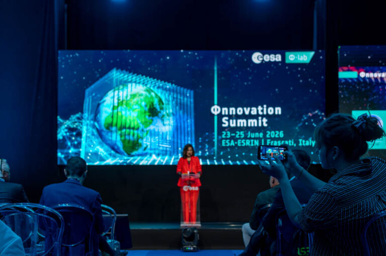 ESA_DAY1_070