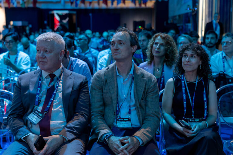 ESA_DAY1_088