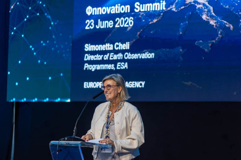 ESA_DAY1_095