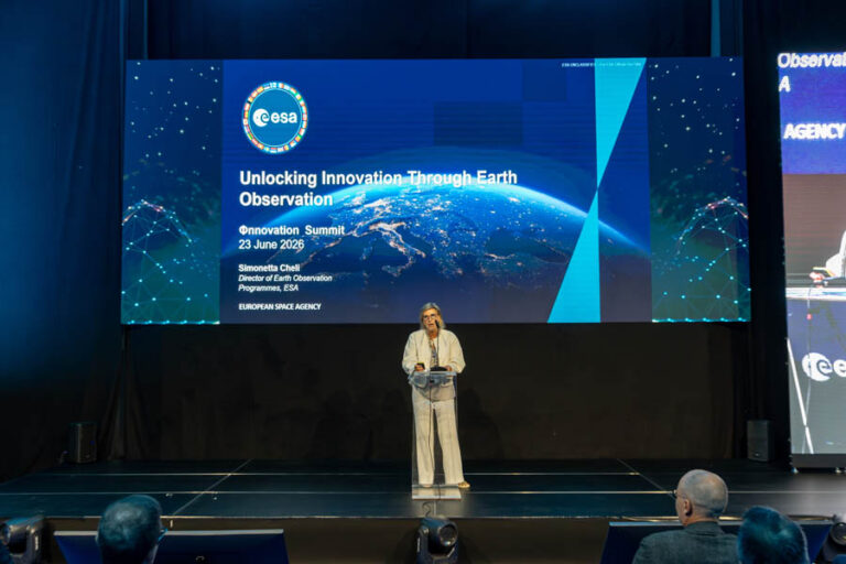 ESA_DAY1_100