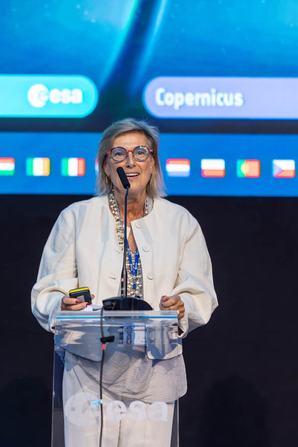 ESA_DAY1_104