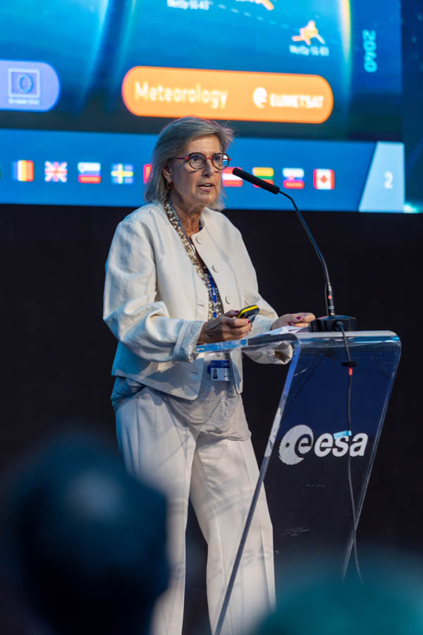 ESA_DAY1_106