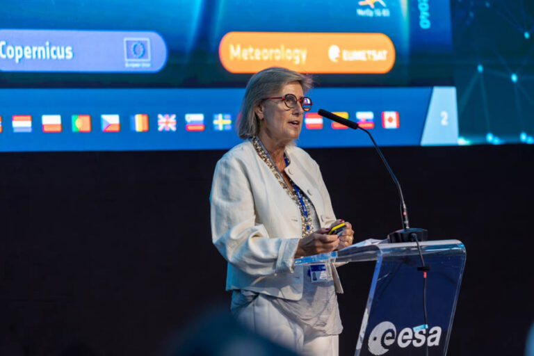ESA_DAY1_108