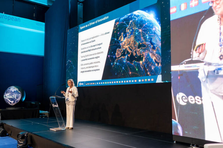 ESA_DAY1_119