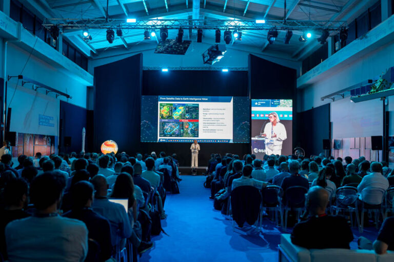 ESA_DAY1_121