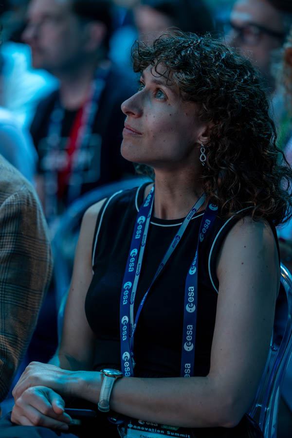 ESA_DAY1_129