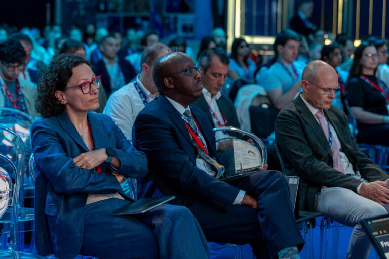 ESA_DAY1_130