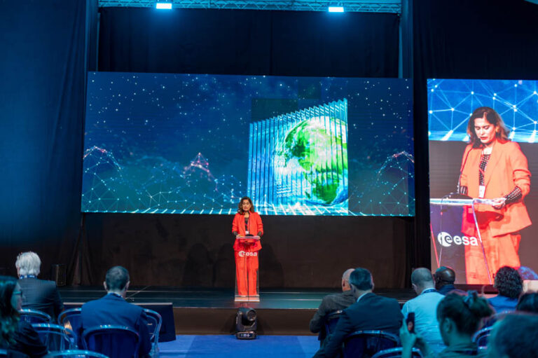 ESA_DAY1_139