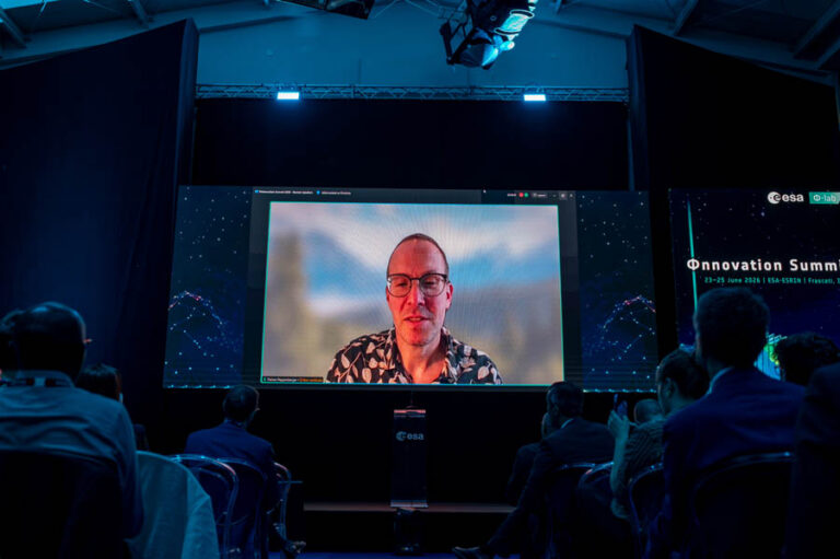 ESA_DAY1_140