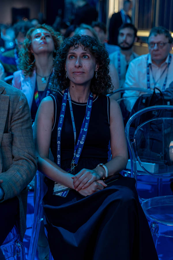 ESA_DAY1_147