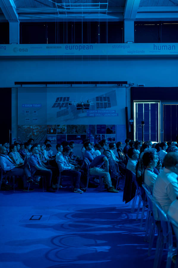 ESA_DAY1_152