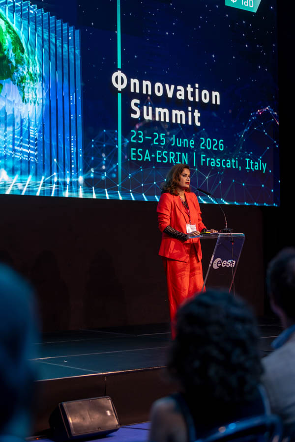 ESA_DAY1_155