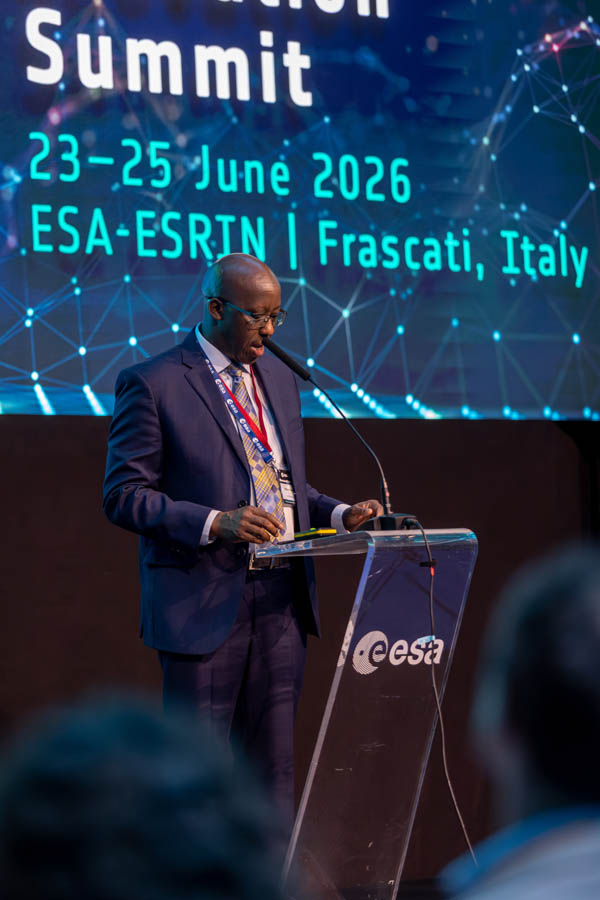 ESA_DAY1_163