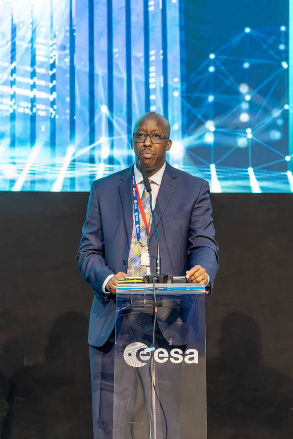 ESA_DAY1_169