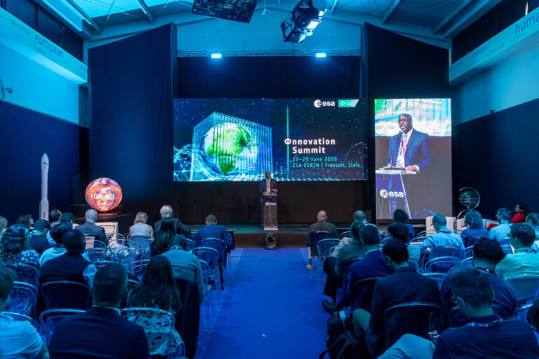 ESA_DAY1_174