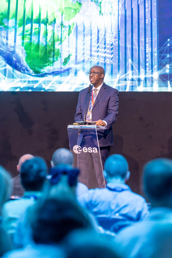 ESA_DAY1_176