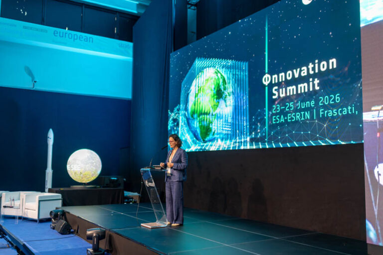 ESA_DAY1_203