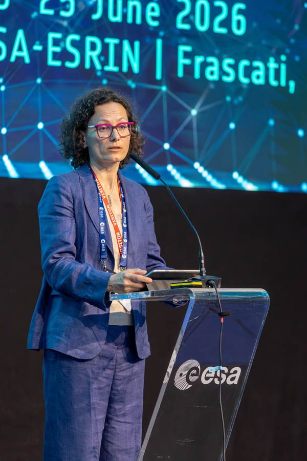 ESA_DAY1_210